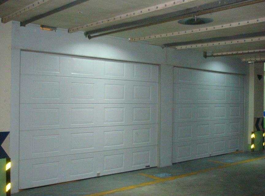 不应该自己修理车库门的五个理由